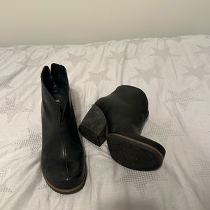 Kirk s women’s size 7.5 excellent condition